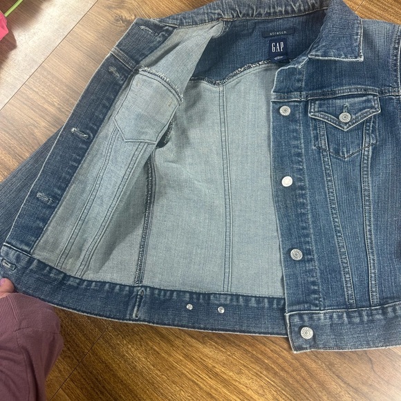 GAP Stretch Denim Jacket - Picture 3 of 8